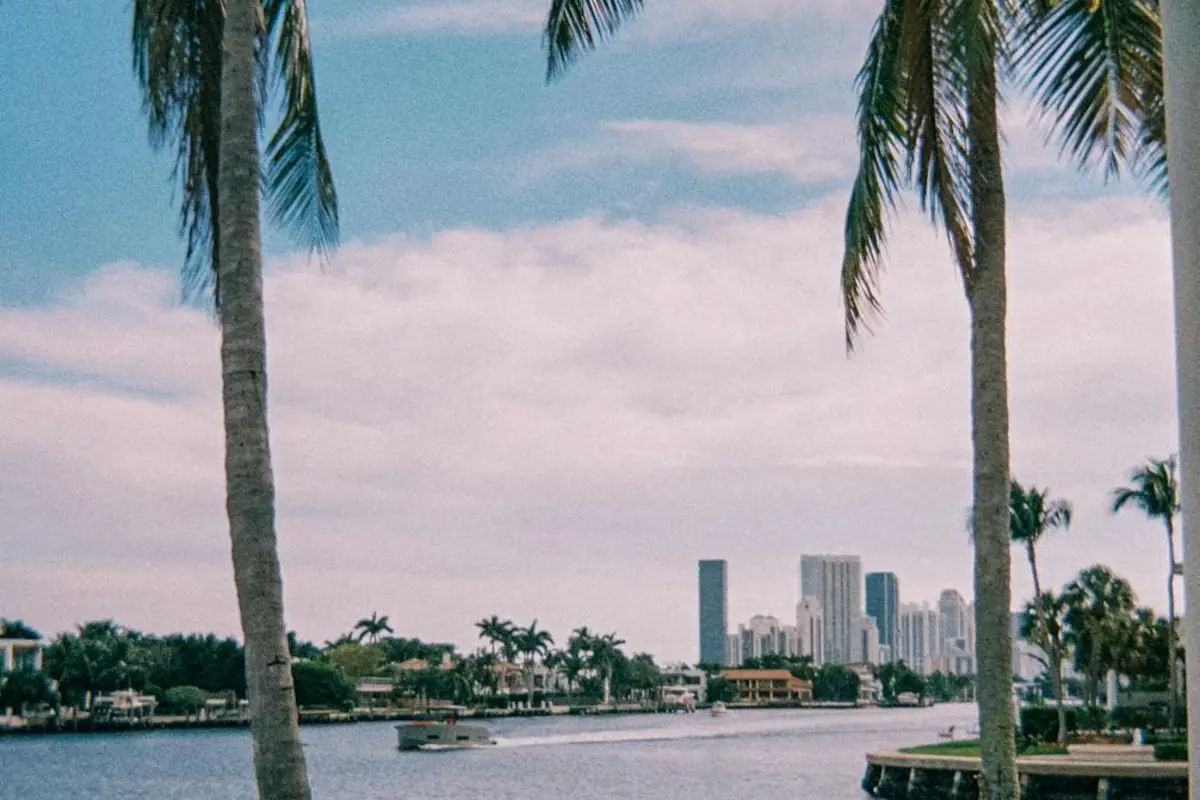 HVAC Repair in Miami, Florida - AC Repair World same-day service